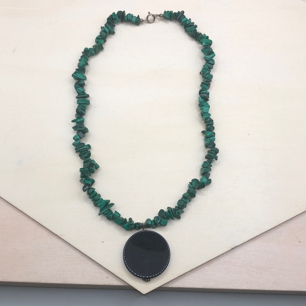 Vintage malachite bead black stone pendant necklace sterling silver 925 clasp.